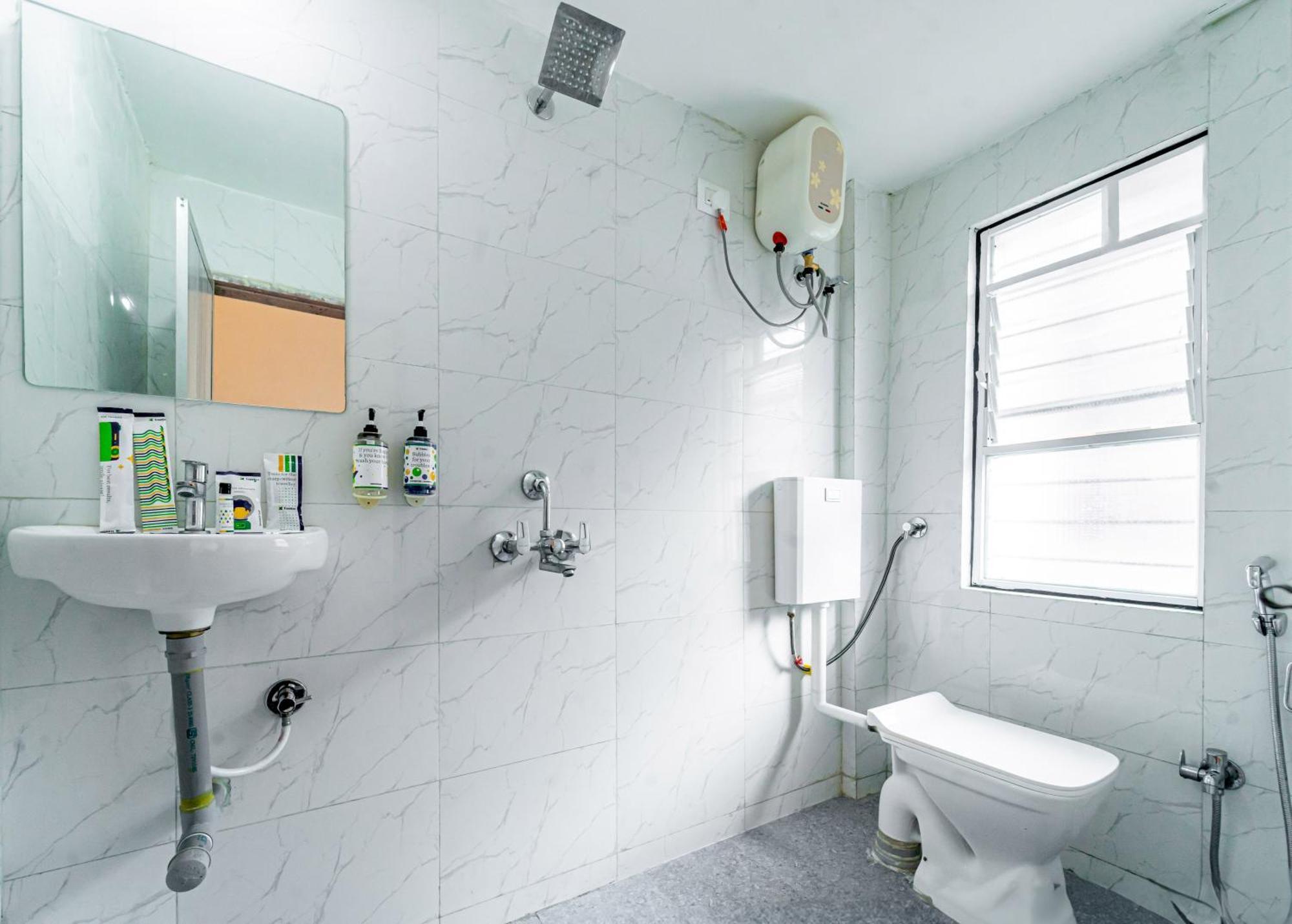 Itsy Hotels Mansi Nashik Buitenkant foto