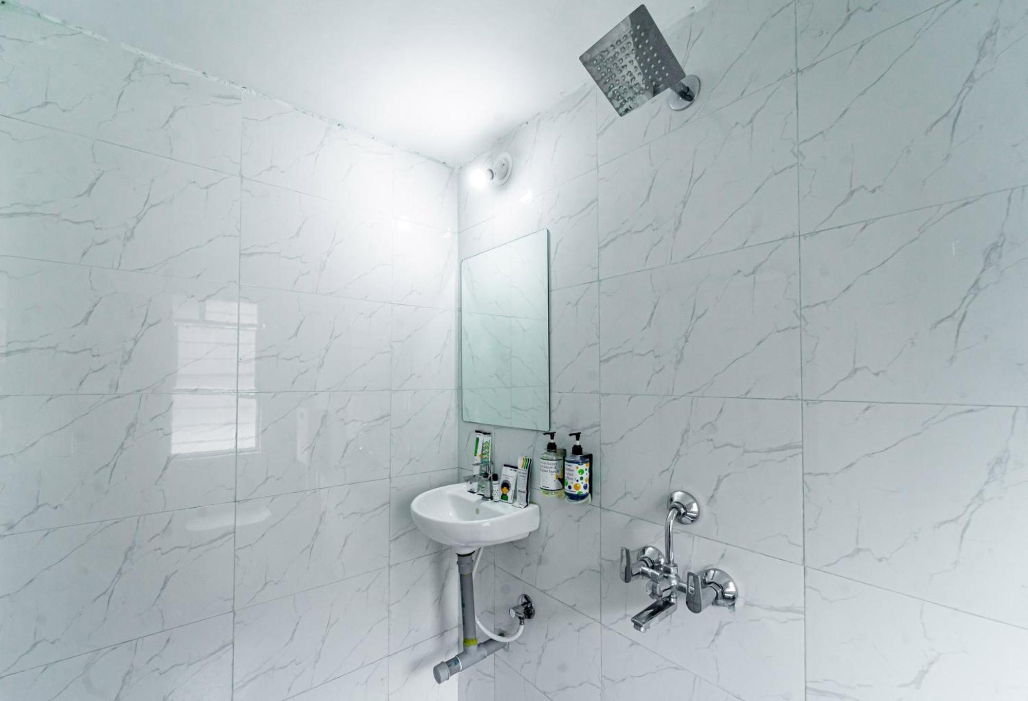 Itsy Hotels Mansi Nashik Buitenkant foto